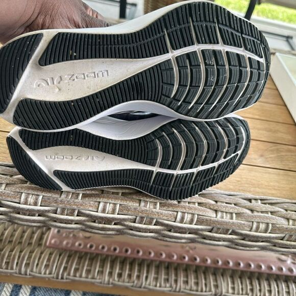 NIKE WOMENS RUNNING WINFLO SNEAKERS 9.5 - Picture 9 of 9